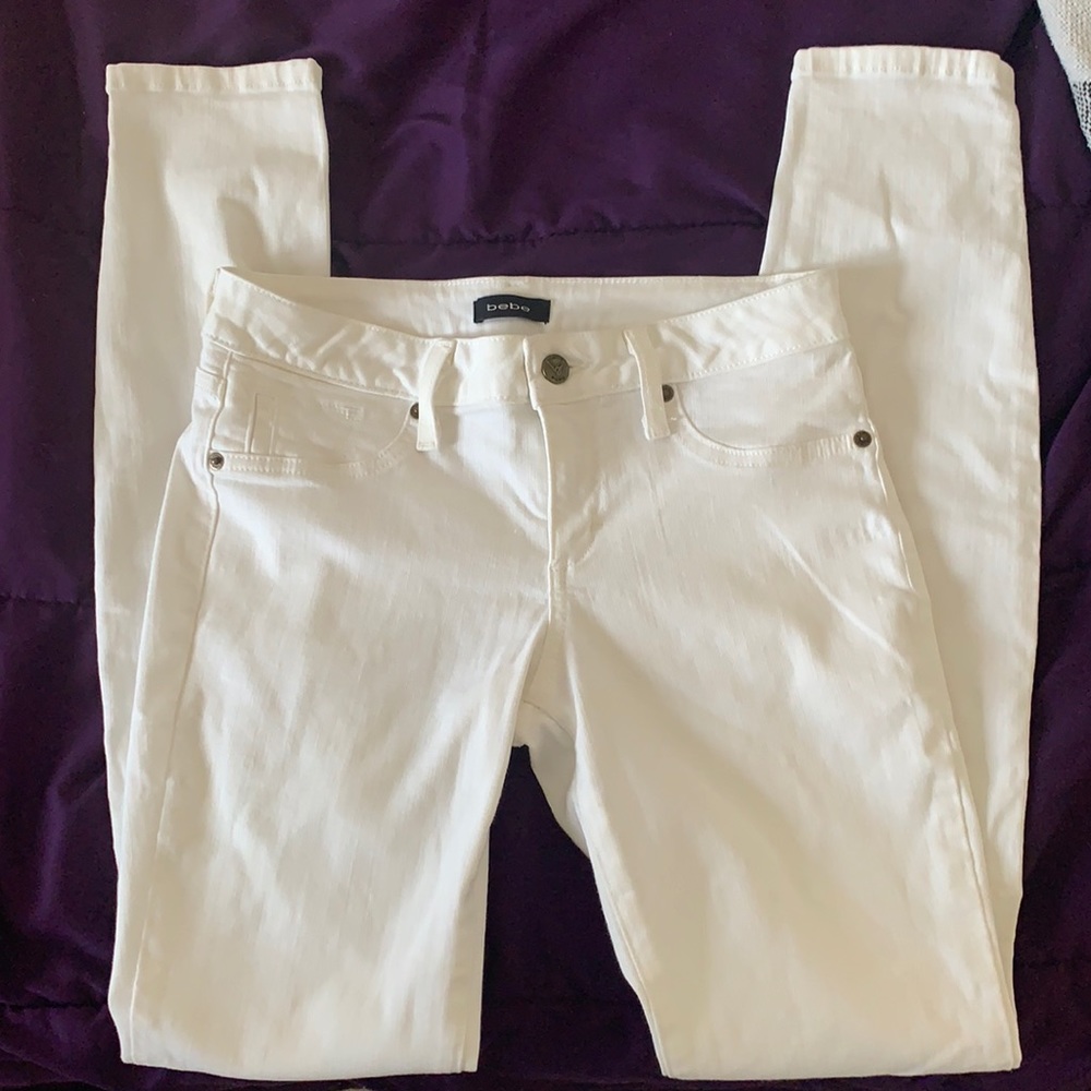 *Brand new* Bebe skinny white jeans